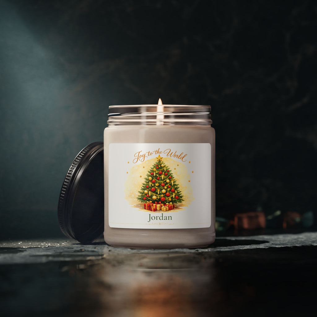 Size reference of the 9 oz Christmas tree candle jar