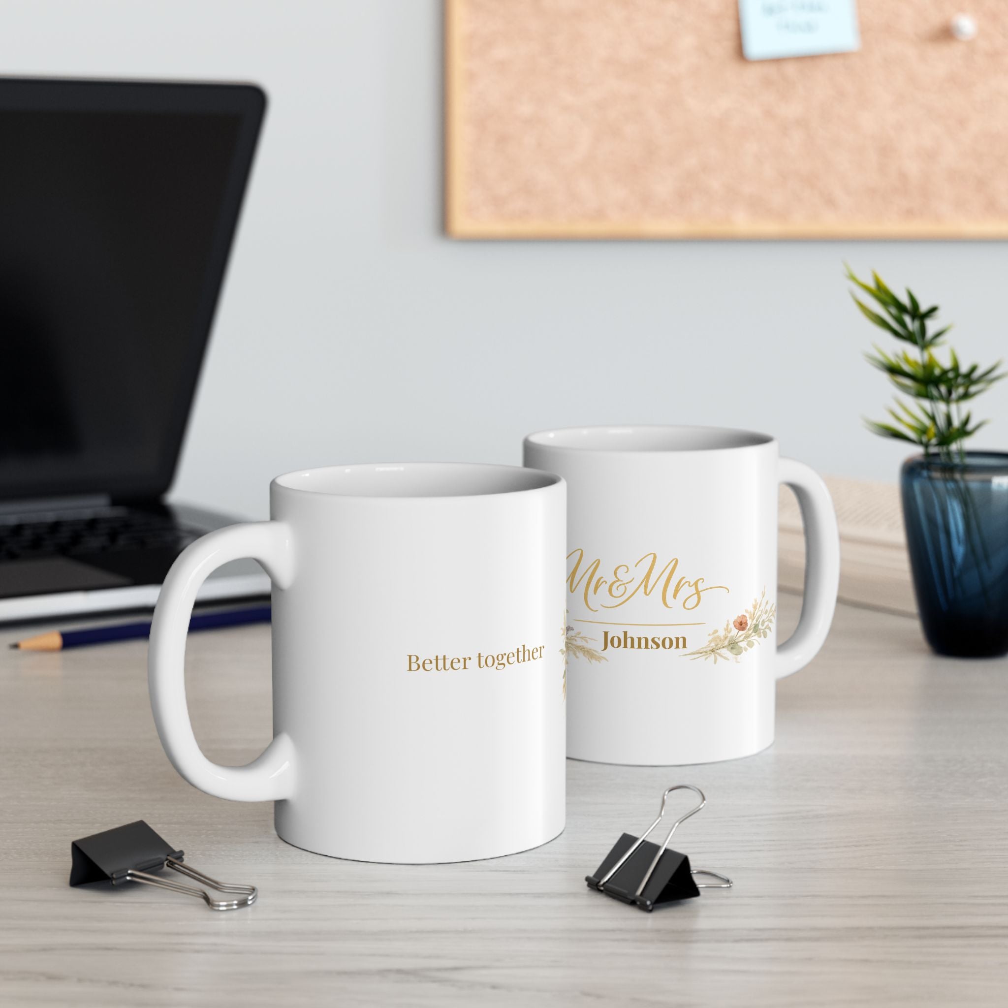 11oz and 15oz size comparison of the personalized surname mug